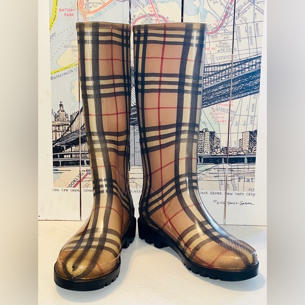 Burberry Nova Print Rubber Rain Boots - Picture 3 of 7